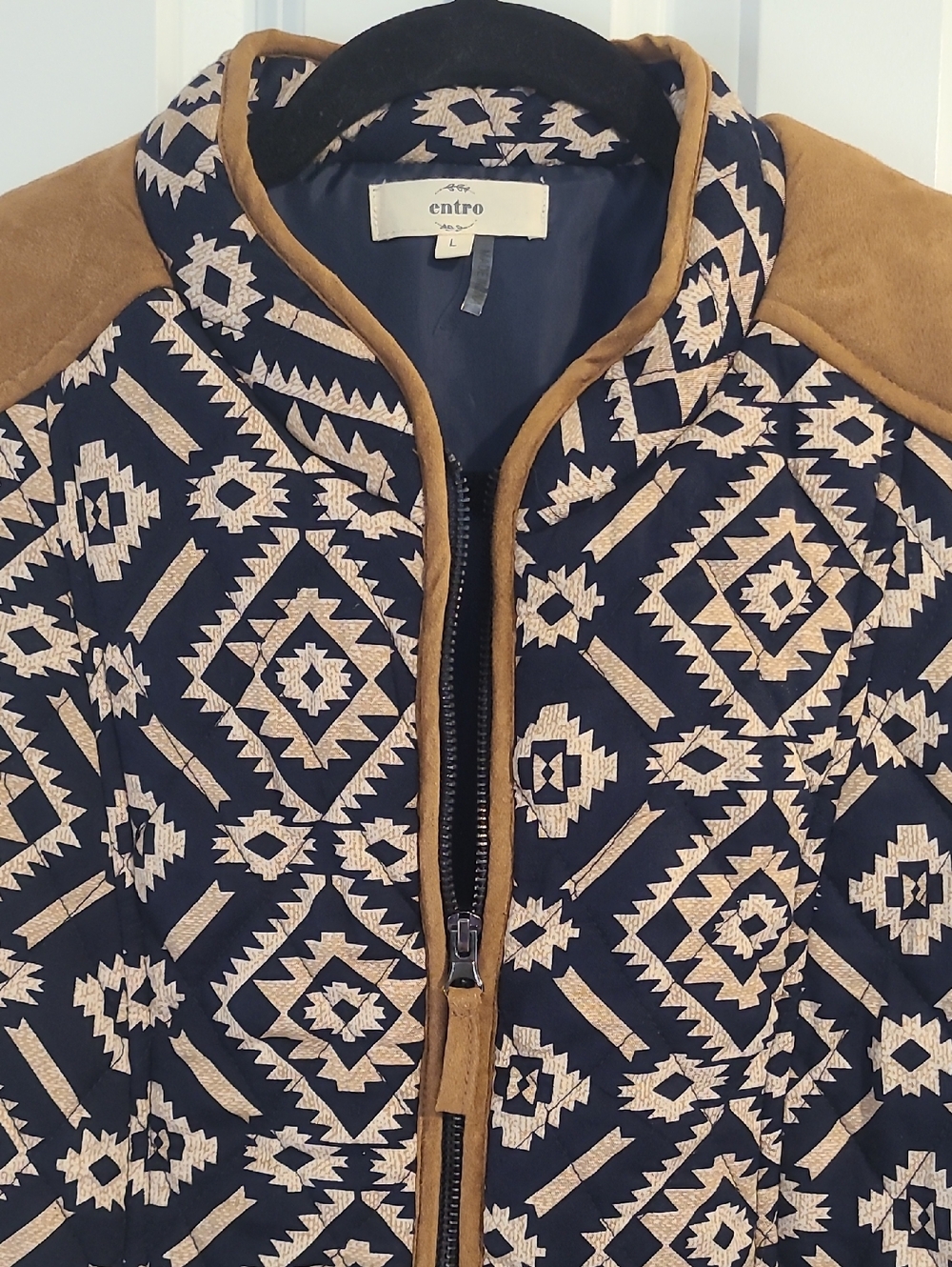 Rails Aztec-Print Quilted Vest in Black and Tan - Picture 3 of 6